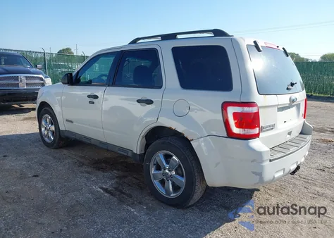 2012 Ford Escape Xlt z USA, uszkodzony, nr VIN 1FMCU9DG1CKB07799